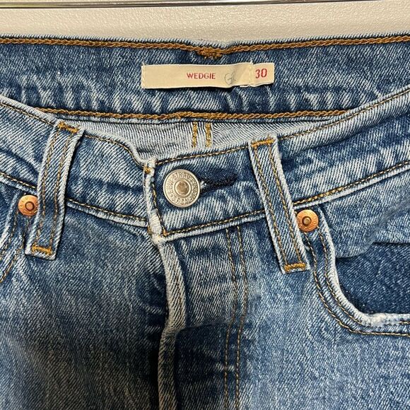 Levi’s Wedgie Straight Ankle High Waisted Jeans Sz 30 - Picture 3 of 3
